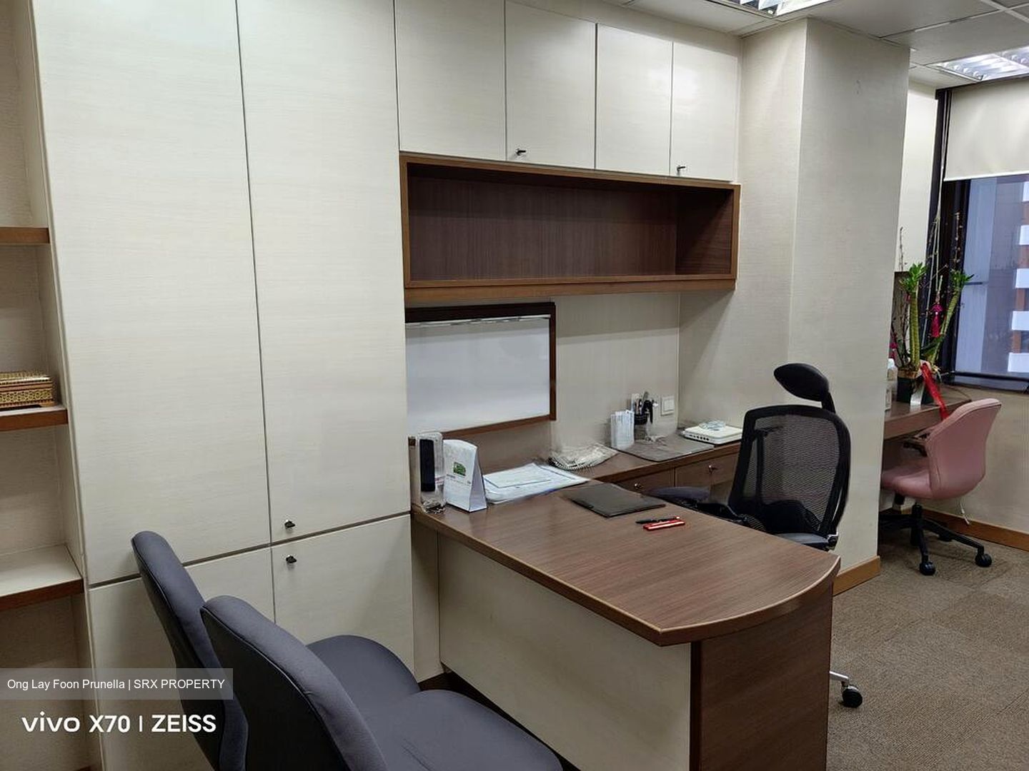 Mount Elizabeth Hospital (D9), Retail #580604191